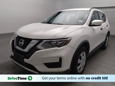 Used 2017 Nissan Rogue S FWD image 1