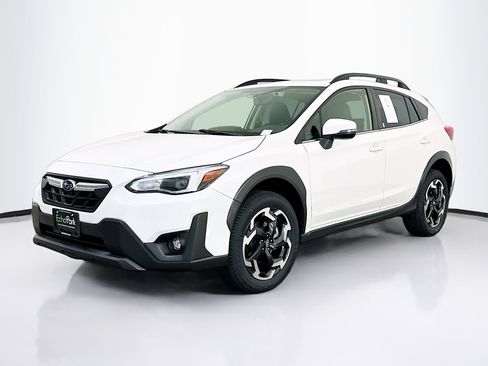 Used 2023 Subaru Crosstrek 2.5i Limited w/ Moonroof Package image 3