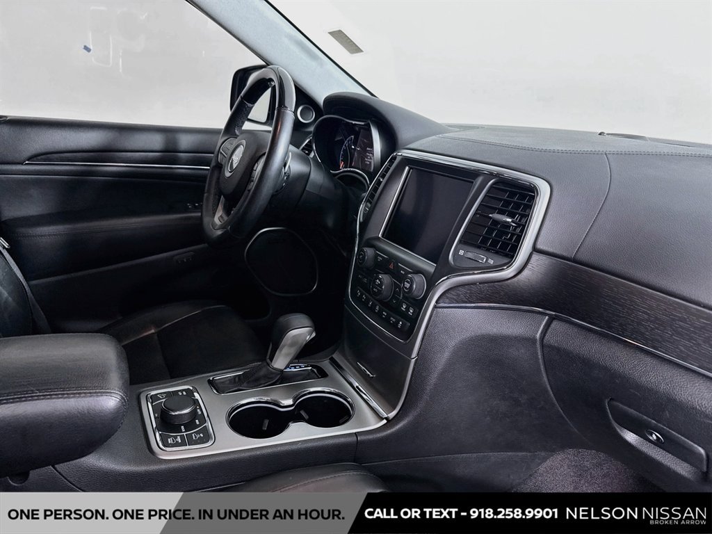 Used 2017 Jeep Grand Cherokee Summit AWD/4WD image 31