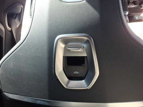 Used 2024 BMW i7 M70 w/ Executive Package AWD/4WD image 19