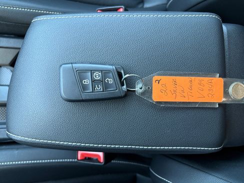 Certified 2022 Volkswagen Tiguan SE image 26