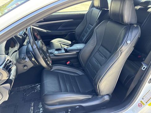 Used 2016 Lexus RC 200t RWD image 17
