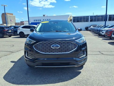 Certified 2024 Ford Edge SEL w/ Convenience Package AWD/4WD image 3