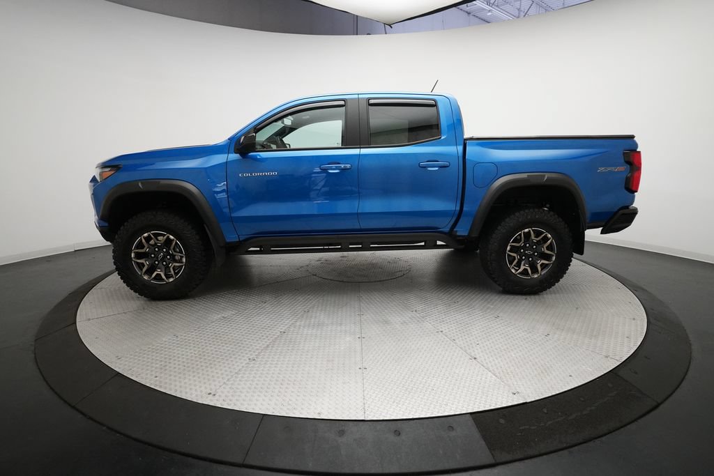 Used 2024 Chevrolet Colorado ZR2 AWD/4WD image 23