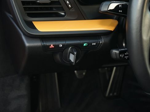 Used 2022 Porsche 911 GT3 image 25