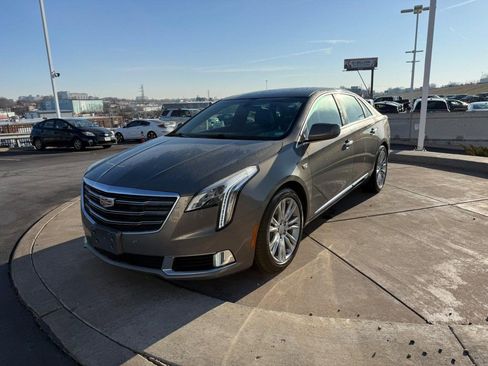 Used 2019 Cadillac XTS Luxury image 9