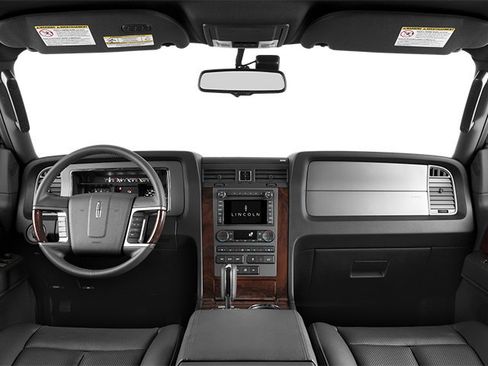 Used 2014 Lincoln Navigator 4WD image 10