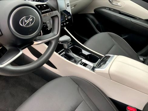 Used 2024 Hyundai Tucson SEL AWD/4WD image 16