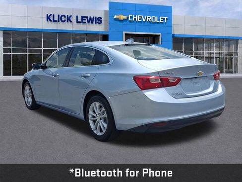 Used 2017 Chevrolet Malibu LT FWD image 5