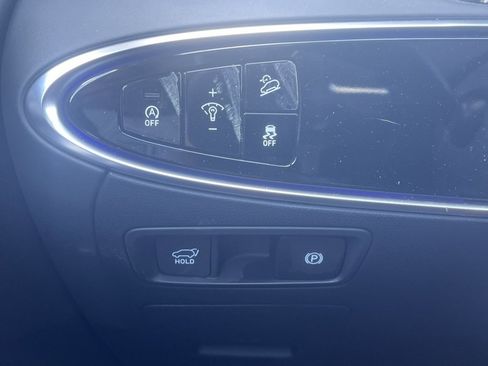 Used 2025 Genesis GV70 3.5T Sport w/ Sport Advanced Package image 28