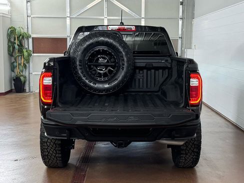 Used 2024 GMC Canyon AT4X w/ AT4X AEV Edition image 5