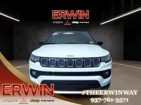 Certified 2025 Jeep Compass Limited AWD/4WD image 2