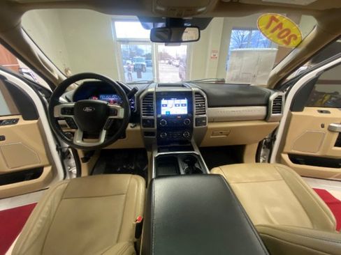 Used 2017 Ford F250 Lariat w/ Lariat Ultimate Package image 21