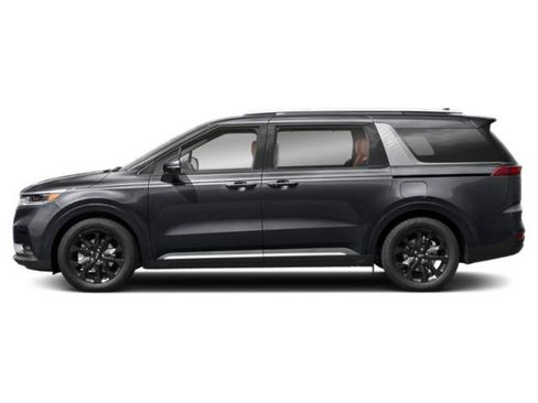 Used 2023 Kia Carnival SX FWD image 3