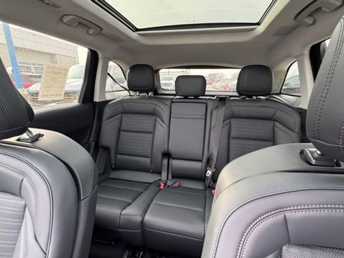 Used 2026 Lincoln Nautilus Reserve image 35