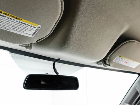 Used 2019 Chevrolet Express 2500 w/ Driver Convenience Package image 16