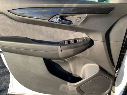 Used 2025 Chevrolet TrailBlazer LT w/ Driver Confidence Package image 20