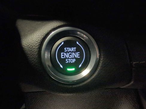 Used 2023 Buick Envision Essence image 14
