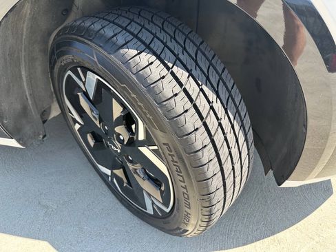 Used 2023 Kia Niro Wind FWD image 3