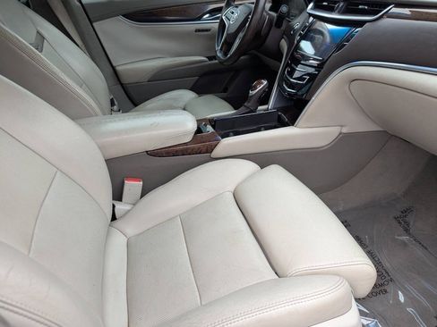 Used 2013 Cadillac XTS Platinum FWD image 12