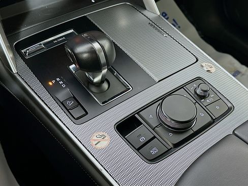 Used 2024 MAZDA CX-90 3.3 Turbo w/ Premium Package image 17