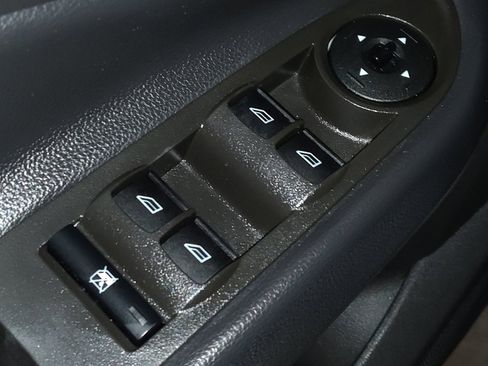 Used 2018 Ford Escape SE image 27