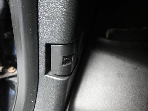 Used 2018 Ford F150 XLT w/ Equipment Group 302A Luxury AWD/4WD image 28