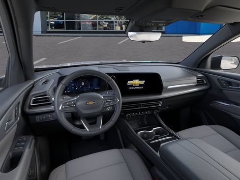 New 2026 Chevrolet Traverse LT w/ Driver Confidence Package FWD image 15