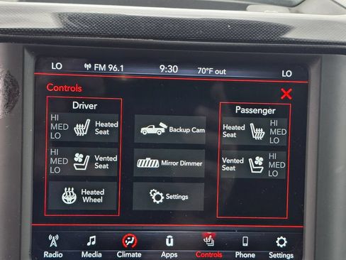 Used 2021 RAM 1500 Laramie w/ Sport Appearance Package AWD/4WD image 14