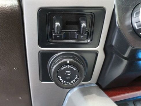 Used 2022 Ford F250 King Ranch w/ King Ranch Ultimate Package AWD/4WD image 15