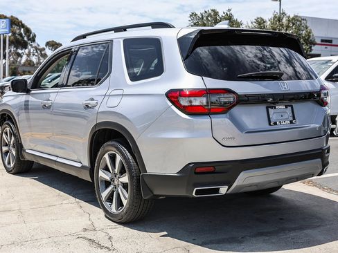 Certified 2023 Honda Pilot Elite image 26