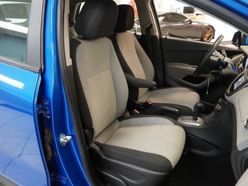 Used 2016 Chevrolet Trax LS FWD image 24
