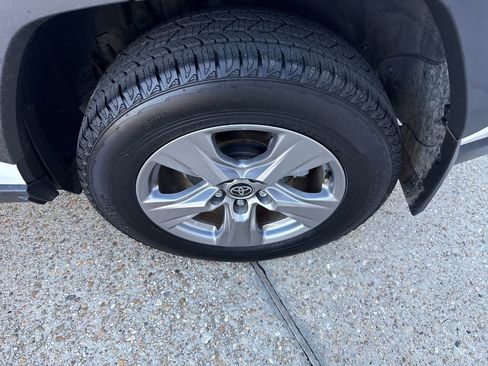 Used 2023 Toyota RAV4 XLE image 29