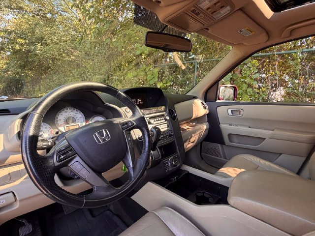 Used 2015 Honda Pilot Touring image 19