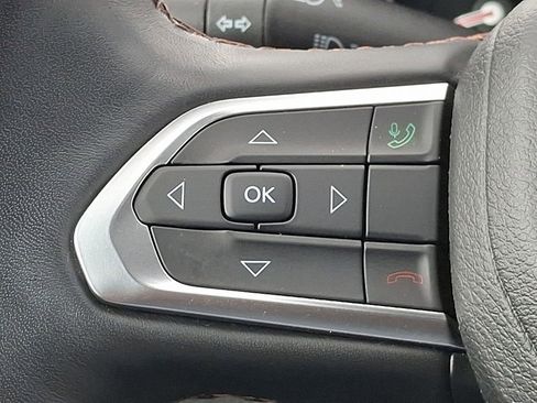 Used 2022 Jeep Compass Limited AWD/4WD image 20