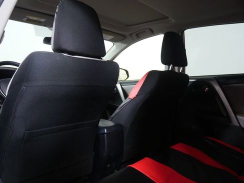 Used 2016 Toyota RAV4 XLE image 15