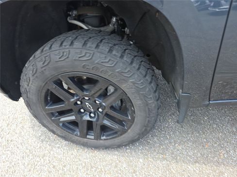 Used 2021 Chevrolet Silverado 1500 LT Trail Boss w/ LT Trail Boss Premium Package AWD/4WD image 14