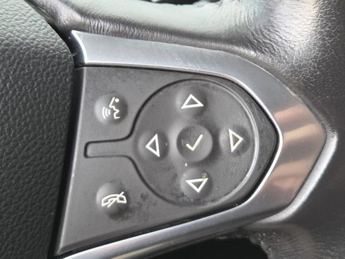 Used 2020 Chevrolet Traverse LT AWD/4WD image 32