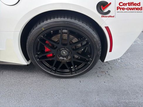 Used 2016 Chevrolet Corvette Stingray Coupe w/ 3LT Preferred Equipment Group RWD image 17