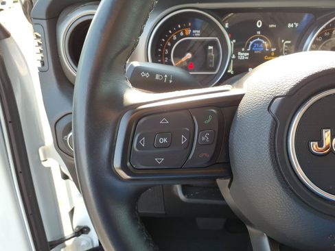 Used 2022 Jeep Wrangler Unlimited Sport AWD/4WD image 10