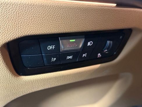 Used 2023 BMW i4 eDrive40 w/ Premium Package RWD image 18