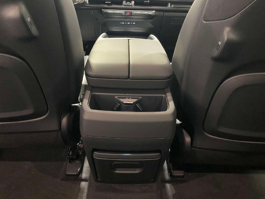 New 2027 Kia Telluride X-Line SX Prestige w/ Towing Package AWD/4WD image 12