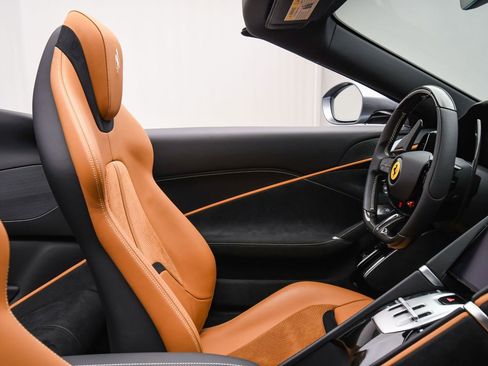 Certified 2025 Ferrari Roma Spider image 54