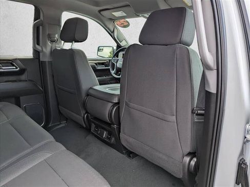 Used 2025 Chevrolet Silverado 1500 LT RWD image 30