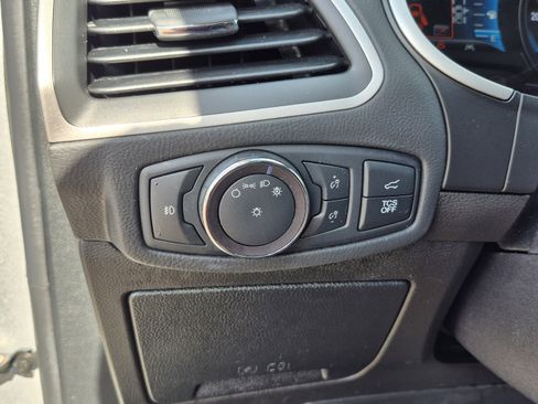 Used 2019 Ford Edge SEL w/ Equipment Group 201A FWD image 27