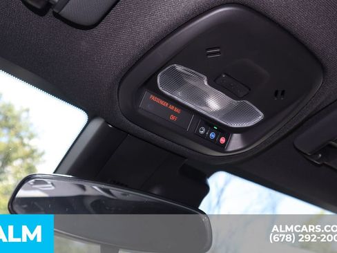Used 2025 Buick Envista Preferred FWD image 35