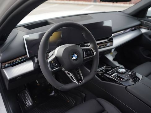 New 2027 BMW 530i xDrive AWD/4WD image 9