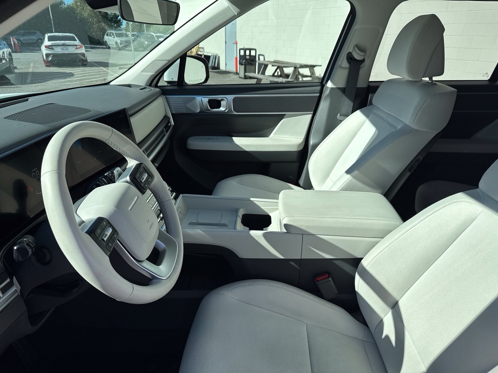 Used 2025 Hyundai Santa Fe SE FWD image 23