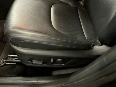 Used 2023 Kia Sportage EX image 12