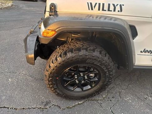 Used 2025 Jeep Wrangler Unlimited Sport S 4xe image 36